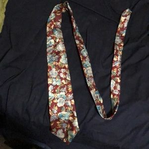 Town craft tie